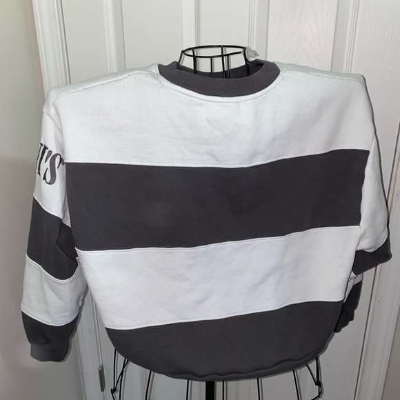 Levi’s women’s crew neck sweatshirt - Picture 2 of 4